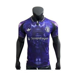 manchester united drakt spesialutgave spillerversjon mork lilla 2025-2026