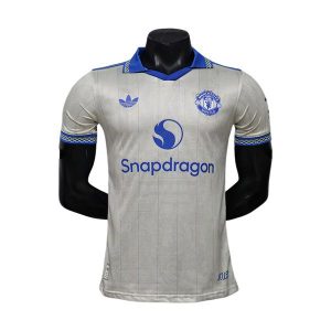 manchester united drakt spesialutgave spillerversjon hvit bla 2026-2027