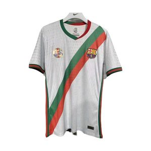 barcelona drakt spesialutgave hvit gronn rod gucci 2025-2026