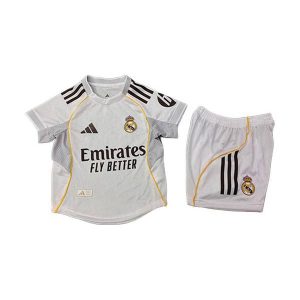 real madrid barn drakt sett hjemme spillerversjon 2025-2026