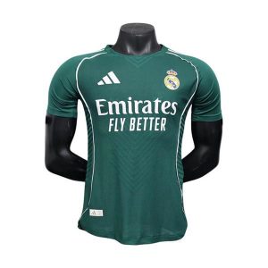 real madrid drakt spesialutgave spillerversjon gronn 2025-2026