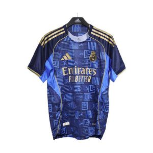 real madrid drakt spesialutgave spillerversjon bla 2025-2026