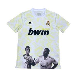 real madrid drakt spesialutgave hvit kys gul ronaldo 2025-2026