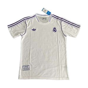 real madrid drakt spesialutgave hvit lilla 3 stripete 2025-2026