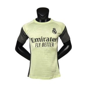 real madrid drakt trenings spillerversjon gul 2025-2026
